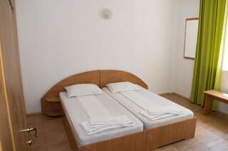 Отель Tiberius Residence Костинешти Стандартный двухместный номер с 1 кроватью или 2 отдельными кроватями-3